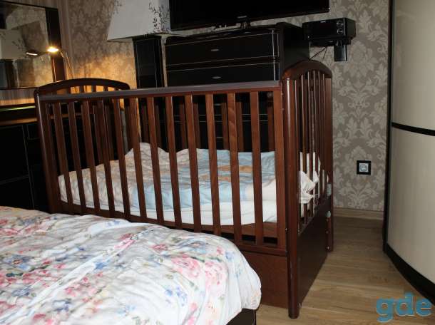 Продам  итальянскую детскую кроватку из натурального дерева., фотография 2