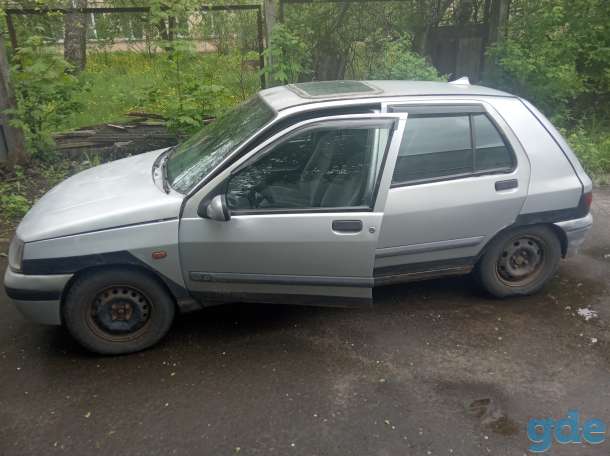 Автомобиль Renault Clio, фотография 3
