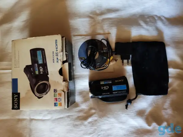 Цифровая видеокамера SONY HDR - CX 180, фотография 1