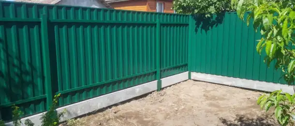 Установка заборов из металлопрофиля под ключ, фотография 7