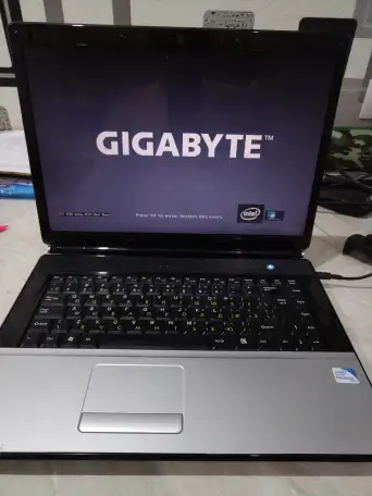 Ноутбук Gigabyte, фотография 2