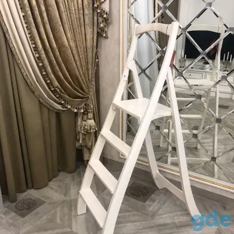 Лестница стремянка интерьерная, фотография 1