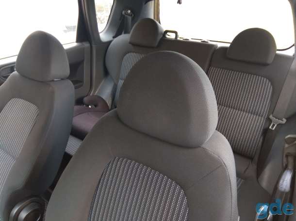 автомобиль Mitsubishi Colt 2008, фотография 9
