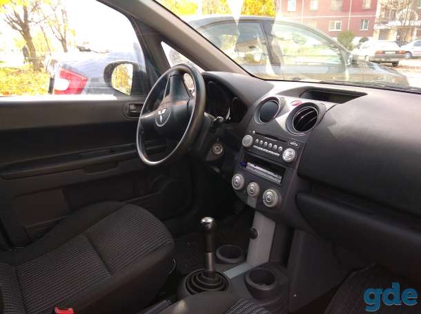 автомобиль Mitsubishi Colt 2008, фотография 4