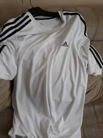 Спортивный костюм Adidas с шортами и майкой, пэ, бу, в отличном состоянии, фотография 4