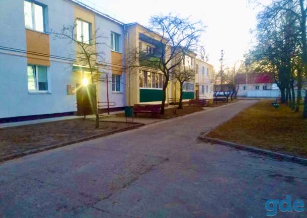 Срочно продам 2х комнатную, тихий центр, ул Зеленая дом 11, фотография 1