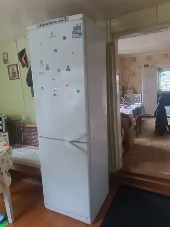 Холодильник Индезит Indesit двухкамерный большой, фотография 1