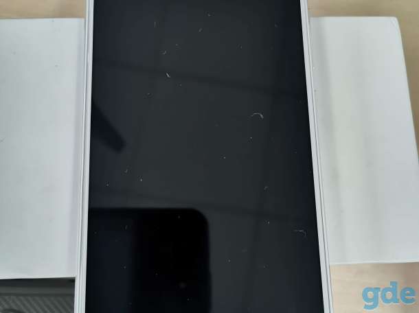Redmi 4 Pro 9.5 из 10, полный комплект, фотография 2