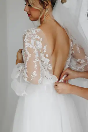Кружевное свадебное платье, фотография 3