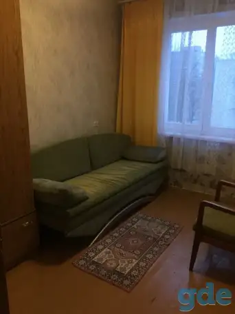 Сдаю комнату в 3-х комнатной квартире (комнаты изолированные), фотография 1