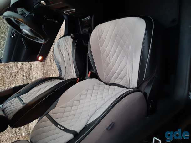 Автомобиль Volkswagen Golf IV, фотография 4