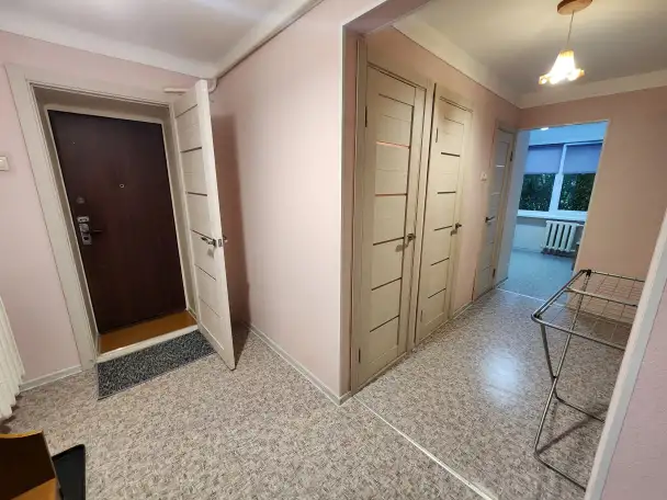 Двухкомнатная квартира, ул. Набережная, д. 27, фотография 1