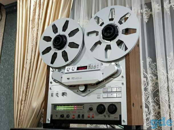 Японский катушечный стерео магнитофон Akai GX-747, фотография 2