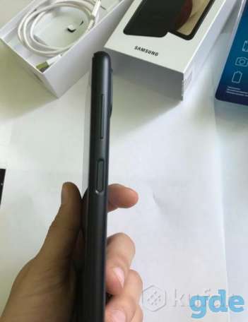 Смартфон Samsung Galaxy A12, фотография 2