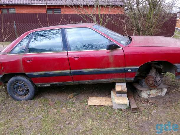 AUDI 100 С3 седан  1989 г. на запчасти, фотография 2