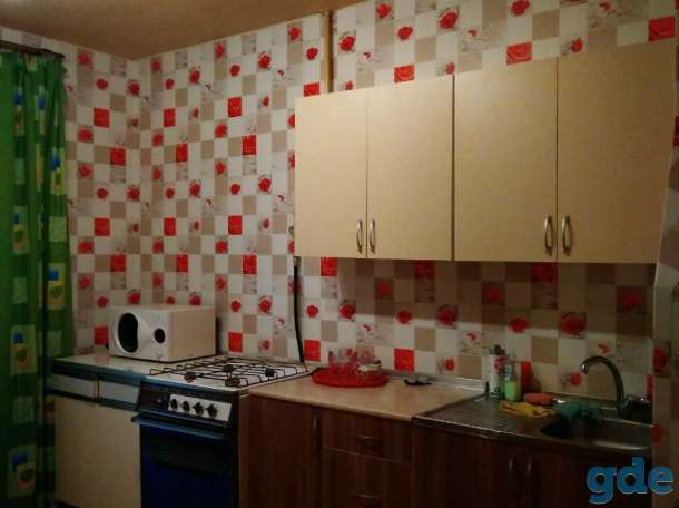 1 комнатная квартира на сутки, пр-т строителей 18корп.2, фотография 2