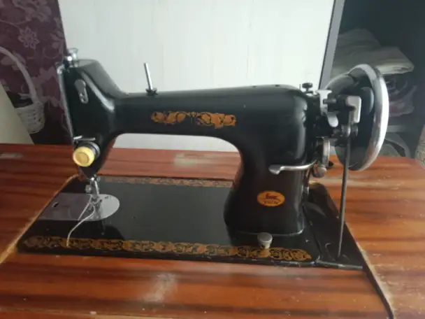 Продам швейную машину, фотография 2
