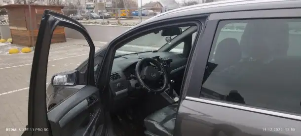 Автомобиль Орель Opel Zafira, фотография 8