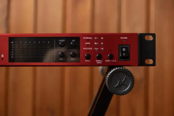 Микрофонный предусилитель Focusrite Clarett OctoPre, фотография 4