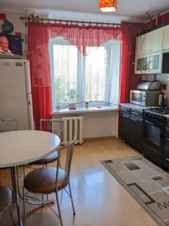 2-комнатная квартира на сутки в Центре, улица Ленина дом 24, корпус 1, фотография 2