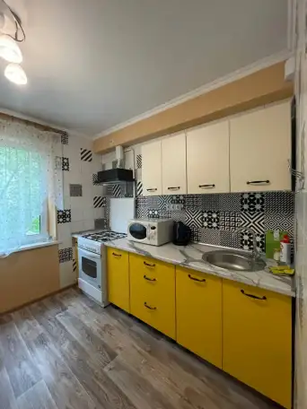 2-ух комнатная квартира на сутки по улице Урицкого, фотография 3
