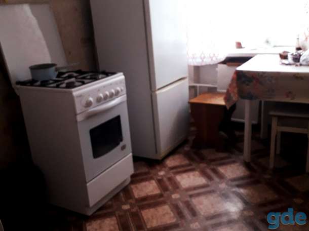 Продам 4-комн.квартиру с гаражом в поселке Медков, фотография 7