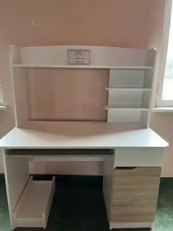 Стол компьютерный, фотография 1