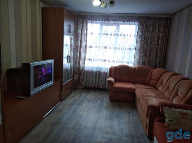 Квартира на сутки и более, , ул.Чуйкова 159, д.Боровка, фотография 1
