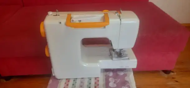Продам швейную машинку, фотография 7