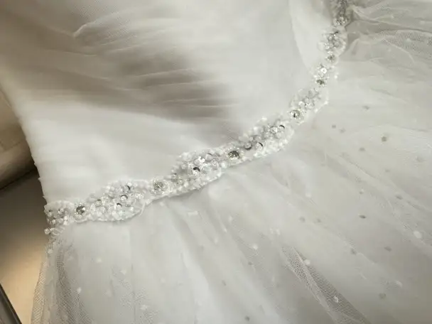 Фирменное свадебное платье, фотография 4