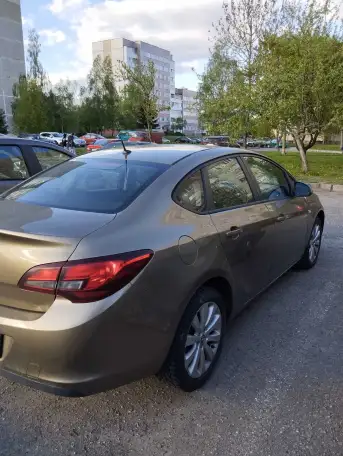 Opel Astra j, фотография 2