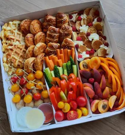 Фуршеты, гастробоксы, закуски, юбилей, девичник, фотография 1