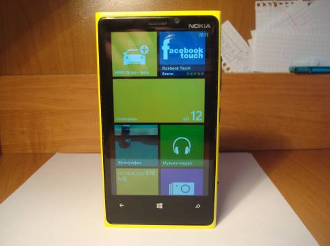 Смартфон Nokia Lumia 920, фотография 1