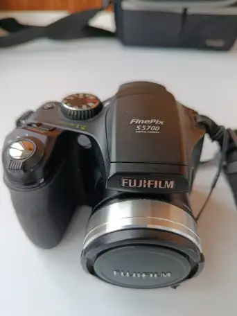 Продам фотоаппарат FinePix S5700, фотография 4