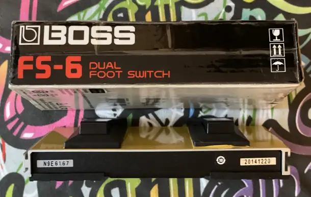 Boss FS-6  2-кнопочный гитарный фут-свитч, фотография 3