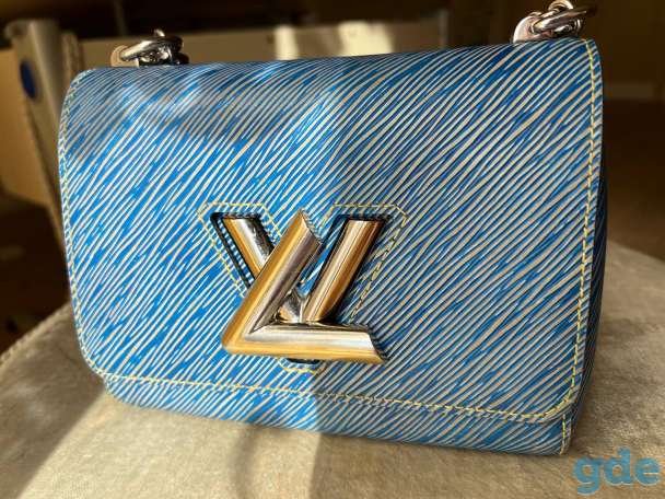 Louis Vuitton Twist PM, фотография 1