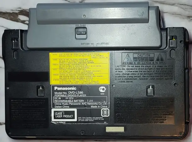 Портативный DVD-плеер Panasonic DVD-LS86, фотография 2