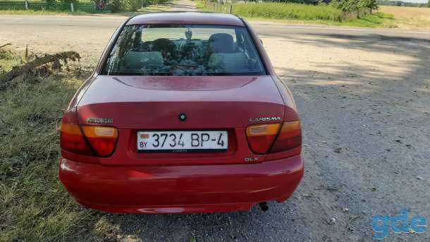 Автомобиль Mitsubishi Carisma, фотография 5