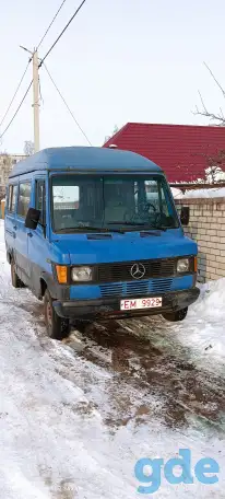 Мерс 207 Mercedes-Benz, фотография 1