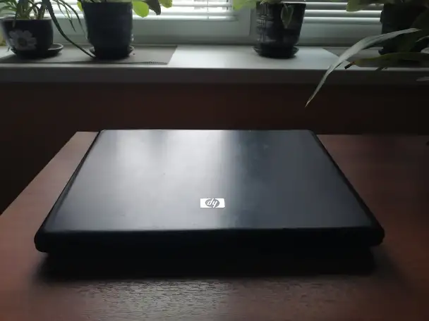Ноутбук HP Compaq 6735s перестал включаться, фотография 1
