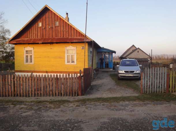 Продаётся добротный деревянный жилой дом с хозпостройками и участком, фотография 1