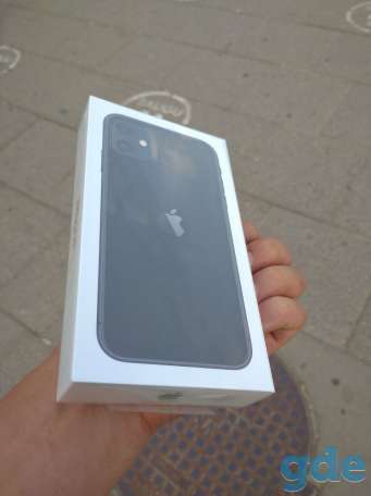 Продается iPhone 11 на 64 Гб, фотография 1