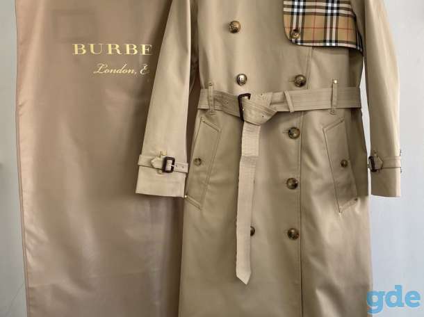 BURBERRY, фотография 1