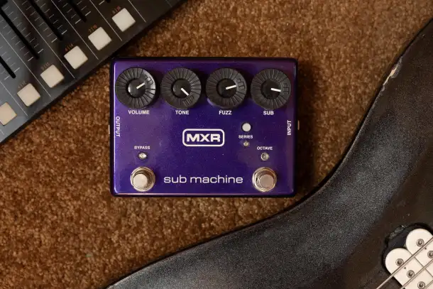 Гитарная педаль MXR Sub Machine Octave Fuzz, фотография 1