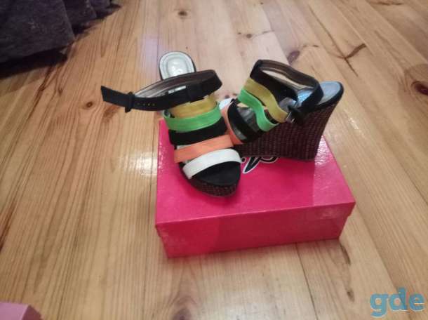 Продам босоножки новые туфли один, фотография 1