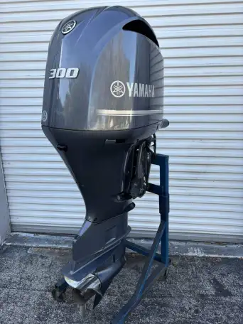 Yamaha  300 HP 4-Stroke Outboard  built for speed, strength, and reliability., фотография 1