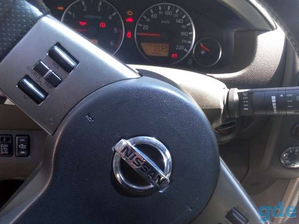Автомобиль Nissan, фотография 7