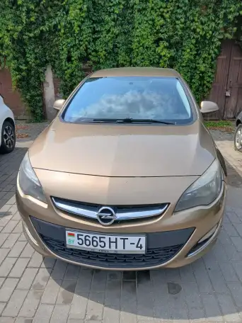 Opel Astra j, фотография 1