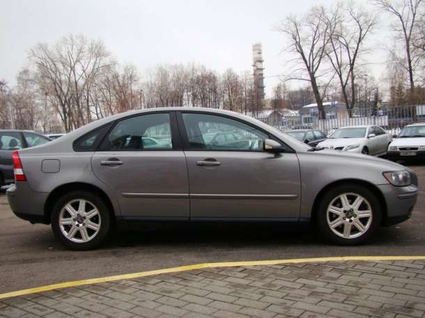 Роскошный Volvo S40 2.4 i, фотография 7