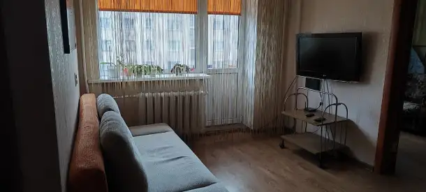 Сдам квартиру посуточно командировочным, Ленина 25, фотография 1